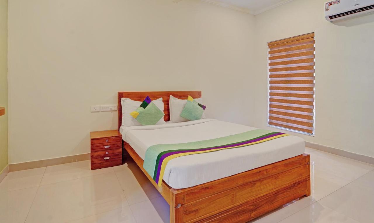 Sreepathi Nirmalyam 400 Mts From Guruvayoor Temple Hotel Guruvayur Ngoại thất bức ảnh