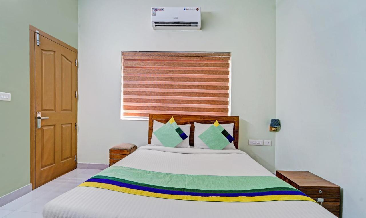 Sreepathi Nirmalyam 400 Mts From Guruvayoor Temple Hotel Guruvayur Ngoại thất bức ảnh