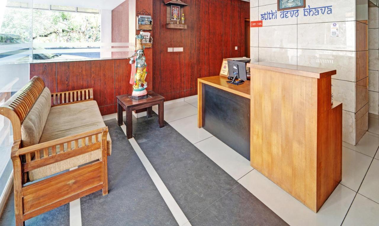 Sreepathi Nirmalyam 400 Mts From Guruvayoor Temple Hotel Guruvayur Ngoại thất bức ảnh